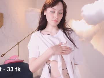 webcam girl ella_knockers_xl live cam image #2182815