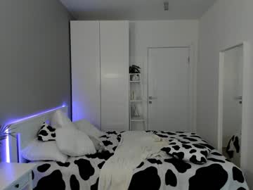 webcam couple christine_bae live cam image #6892362