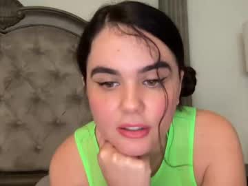 webcam girl gia_is_horny live cam image #4179474