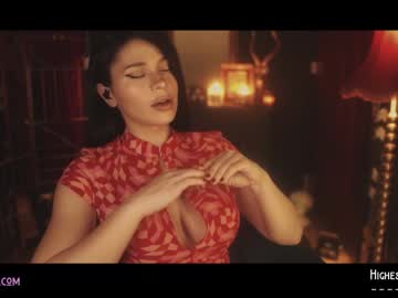 webcam girl lucieoude_ live cam image #1072340
