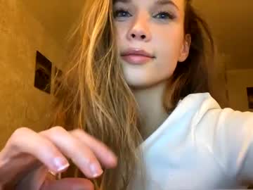 webcam girl bitter_moon live cam image #1217248