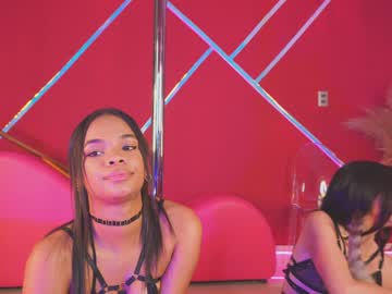 webcam girl camilitasu live cam image #4191447