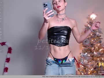 webcam girl petitebrat live cam image #5774121