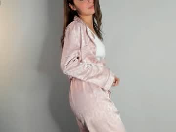 webcam girl brittcubitt live cam image #6522937