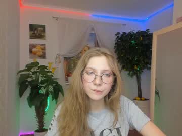 webcam girl avis_ryan live cam image #1140214