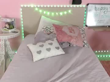 webcam girl little_effy18 live cam image #1410936