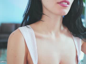 webcam girl katdreams live cam image #5076502