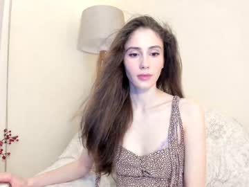 webcam girl snowww_white live cam image #4939660