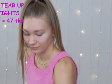 webcam girl teonasafina__ live cam image #3489397