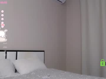 webcam girl small_blondee live cam image #3720355