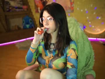 webcam girl allison_cuty live cam image #3534006