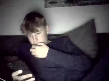 webcam man rhys200411 live cam image #5725134