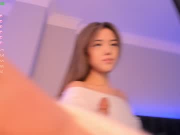 webcam girl aerri_lee live cam image #1802507