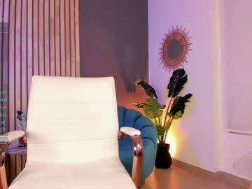 webcam girl lau__1 live cam image #5231603