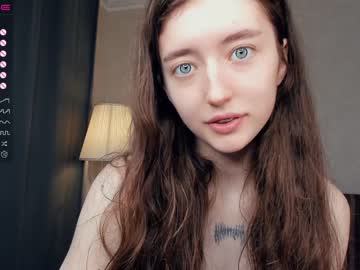 webcam girl llkadream live cam image #4937610
