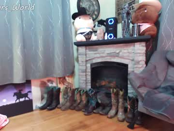 webcam girl murbears_world live cam image #2339191