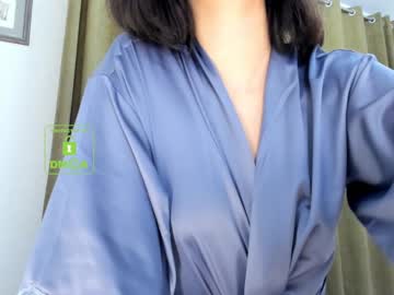 webcam girl lee_yoona live cam image #531177
