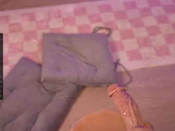 webcam girl lau__1 live cam image #6430093