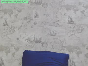 webcam girl crystalnut live cam image #4203888