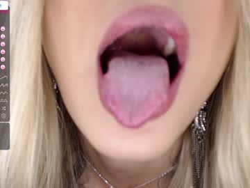 webcam girl one_more_cum live cam image #2710591