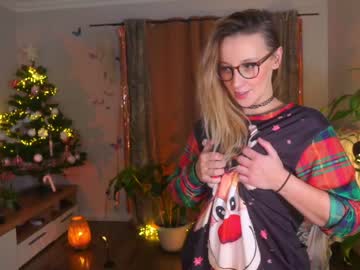 webcam girl juicyandthepussyblvd live cam image #3393155