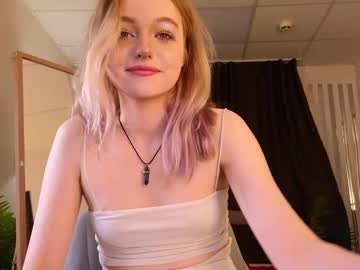 Cam for just_mia_
