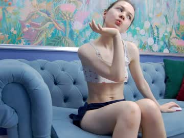 webcam girl kriskras__ live cam image #4273460