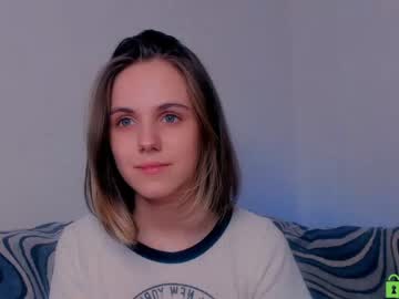 webcam girl melissiasnora live cam image #3272947