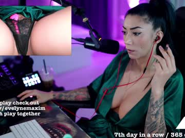 webcam girl evelyne92 live cam image #2105632