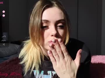 webcam girl sky_magic live cam image #6733383