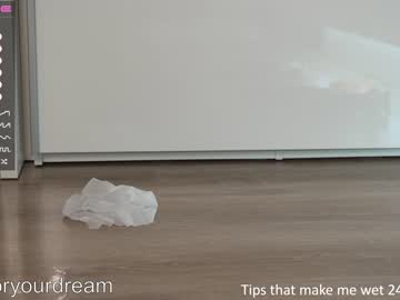 webcam girl dovia live cam image #3049217