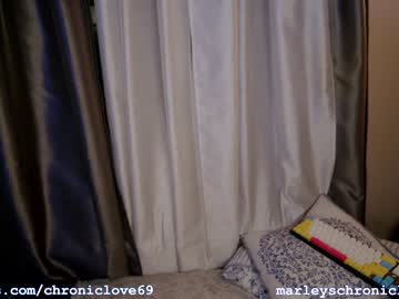 webcam girl chroniclove live cam image #1756317
