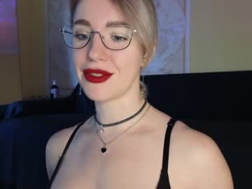 webcam girl tinayummy live cam image #5631379