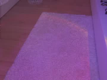 webcam girl aveksmr live cam image #2813495