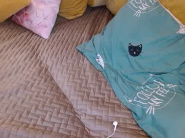 webcam girl juicy_peach88 live cam image #3427118