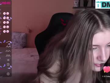 webcam girl minnie_olson_ live cam image #3665985