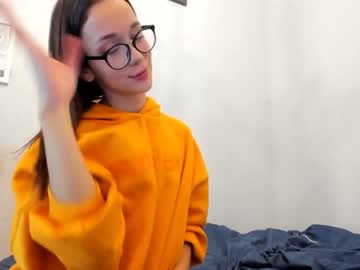 webcam girl ellie_leen live cam image #327643