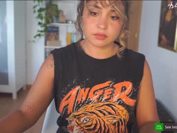 webcam girl arletnoa live cam image #4784181