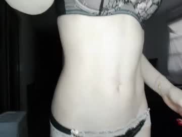 webcam girl frenchava live cam image #6569163