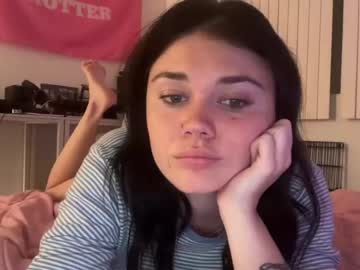 webcam girl queencassidyy live cam image #6529926