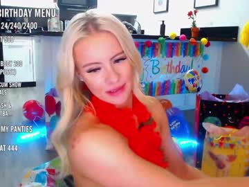webcam girl oliviaowens live cam image #212954