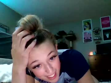 webcam girl carlydrake live cam image #1857913