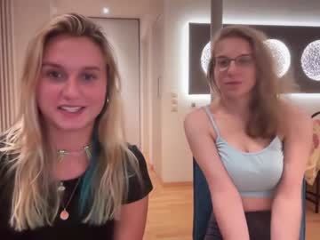 webcam girl sarahsapling live cam image #5436262