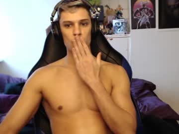 webcam man misterydragon live cam image #359034
