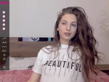 webcam girl maya20022 live cam image #2130015
