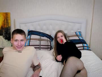 webcam couple casey_and_tommy live cam image #2701299
