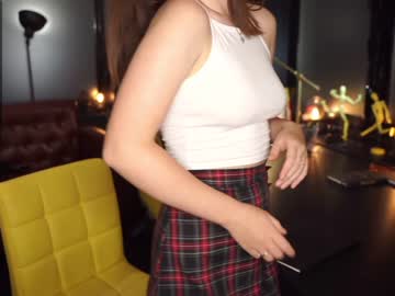 webcam girl xxx_downtown_xxx live cam image #89952