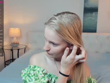 webcam girl summergrime live cam image #2596527