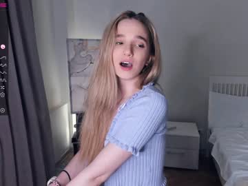 webcam girl love_lovess live cam image #4943642