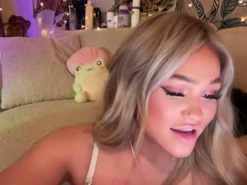webcam girl ari_02 live cam image #6875497